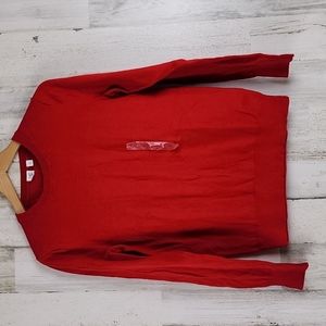 GAP red crewneck fine gauge long sleeve sweater Size Medium NEW, FLAWED